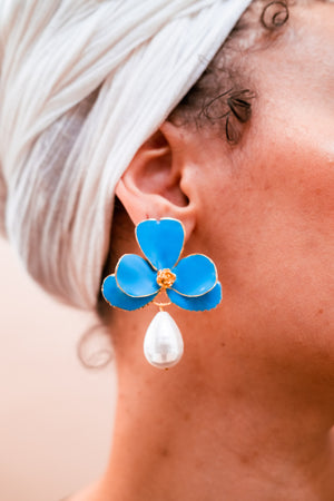 BLUE DALIA EARRINGS WITH PEARL